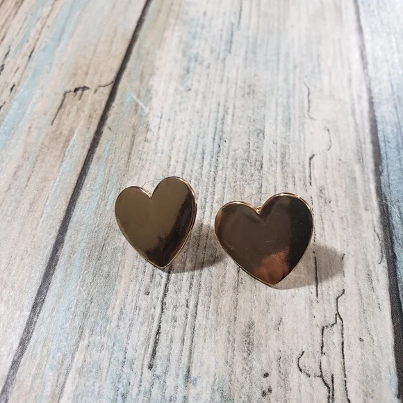 Gold Hearts Necklace Set. - Picture 7 of 9